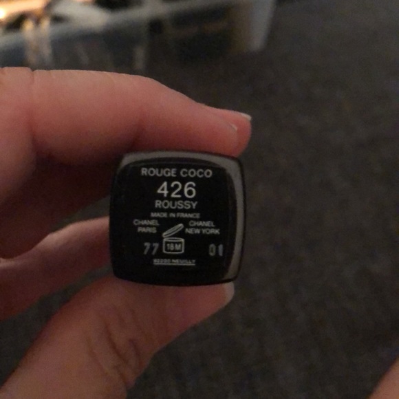 Chanel Rouge Lipstick 426 Roussy - Picture 8 of 8